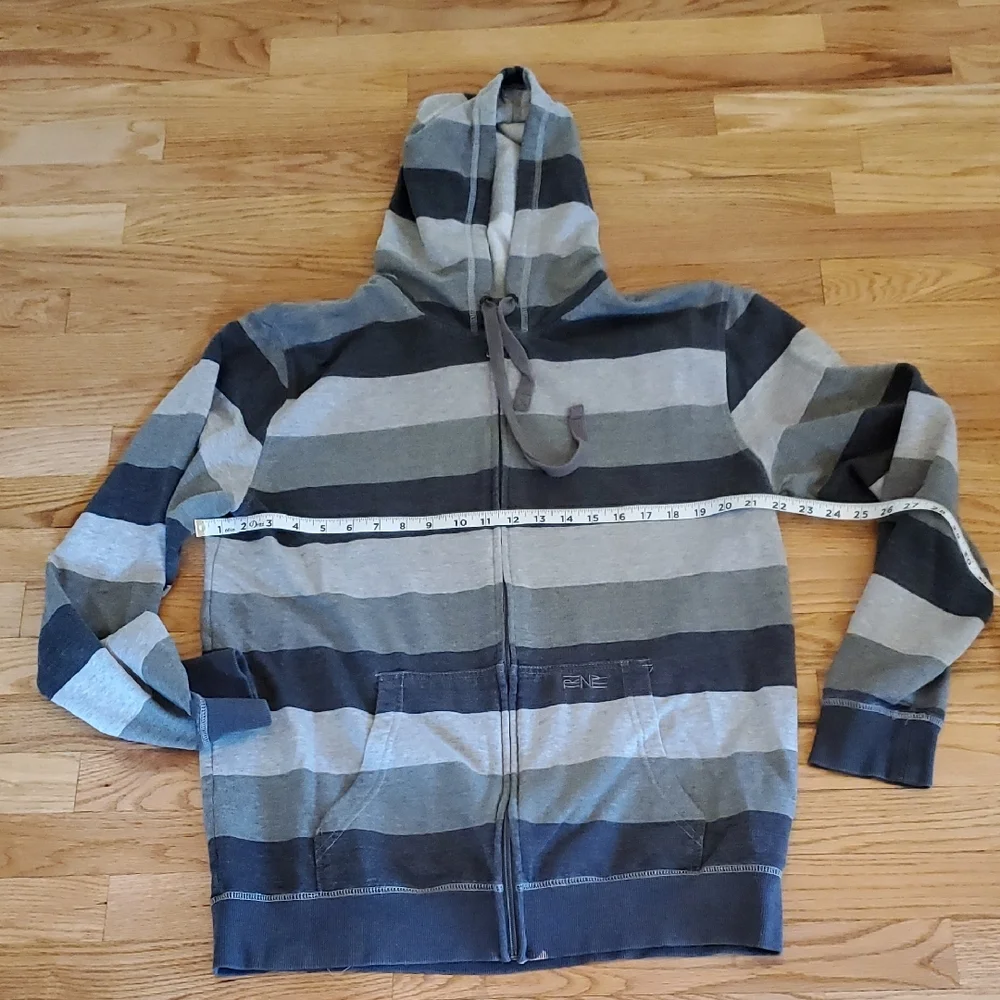 Trinity stylish zip